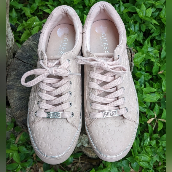 GUESS Blush Pink Designer Manmade Leather Lace Up Logo Print Sneakers - Picture 1 of 9